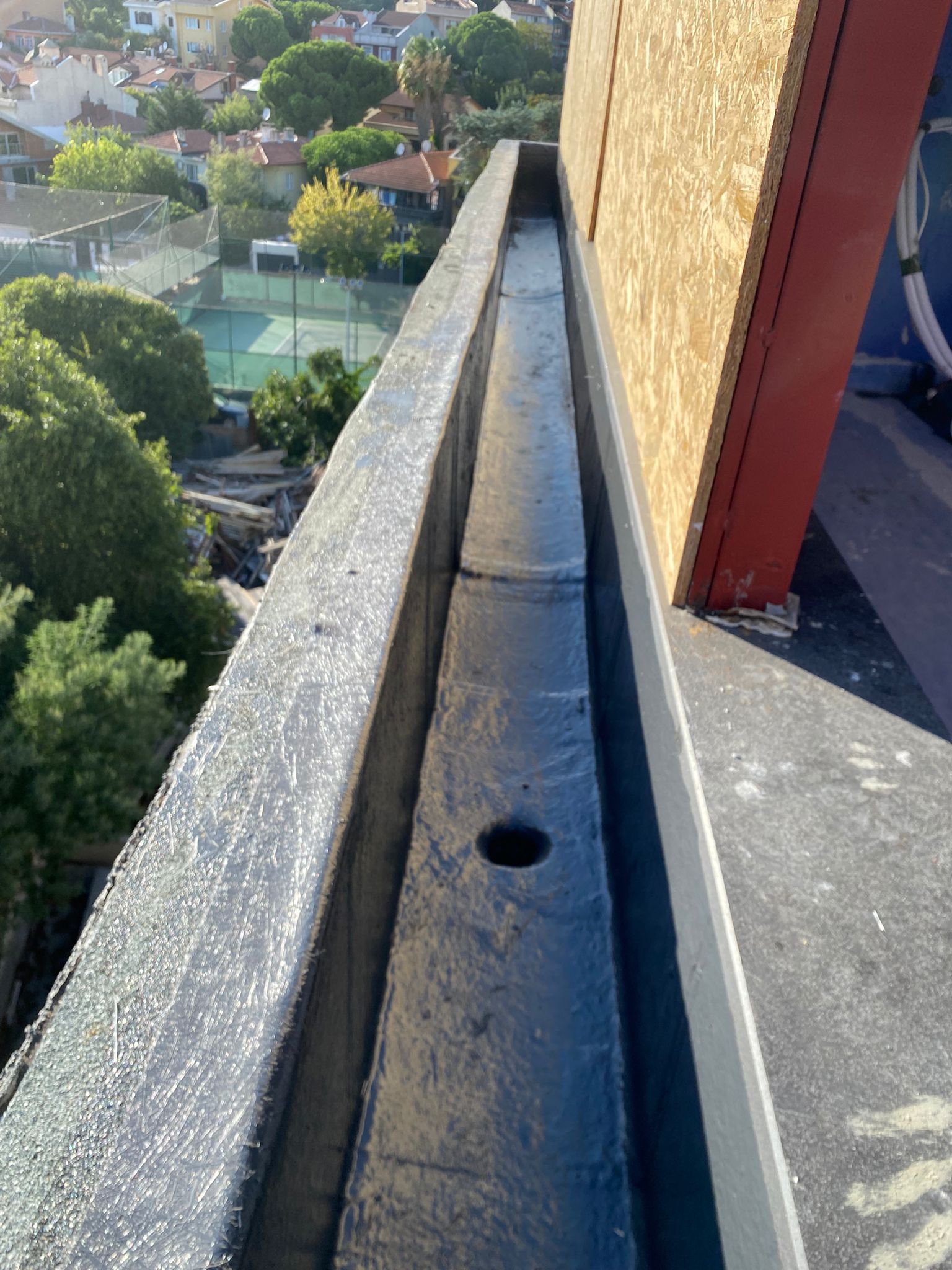 CTP Su Kanalı yapımı, uzun ömürlü CTP malzeme ile özel tasarım su kanalları. Fiberglas su kanalı imalatı, dayanıklı ve estetik çözümler.